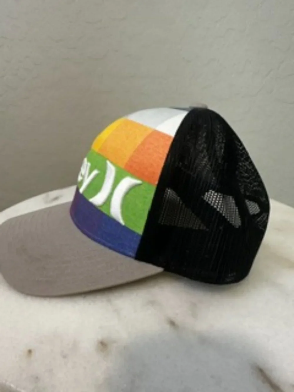 Hurley hat trucker